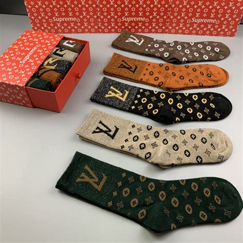 louis vuitton ankle socks.